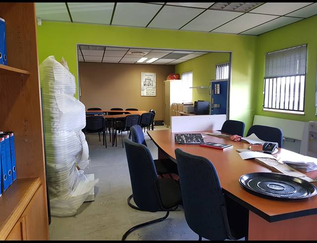 2,446M² WAREHOUSE TO LET IN RANDJESPARK